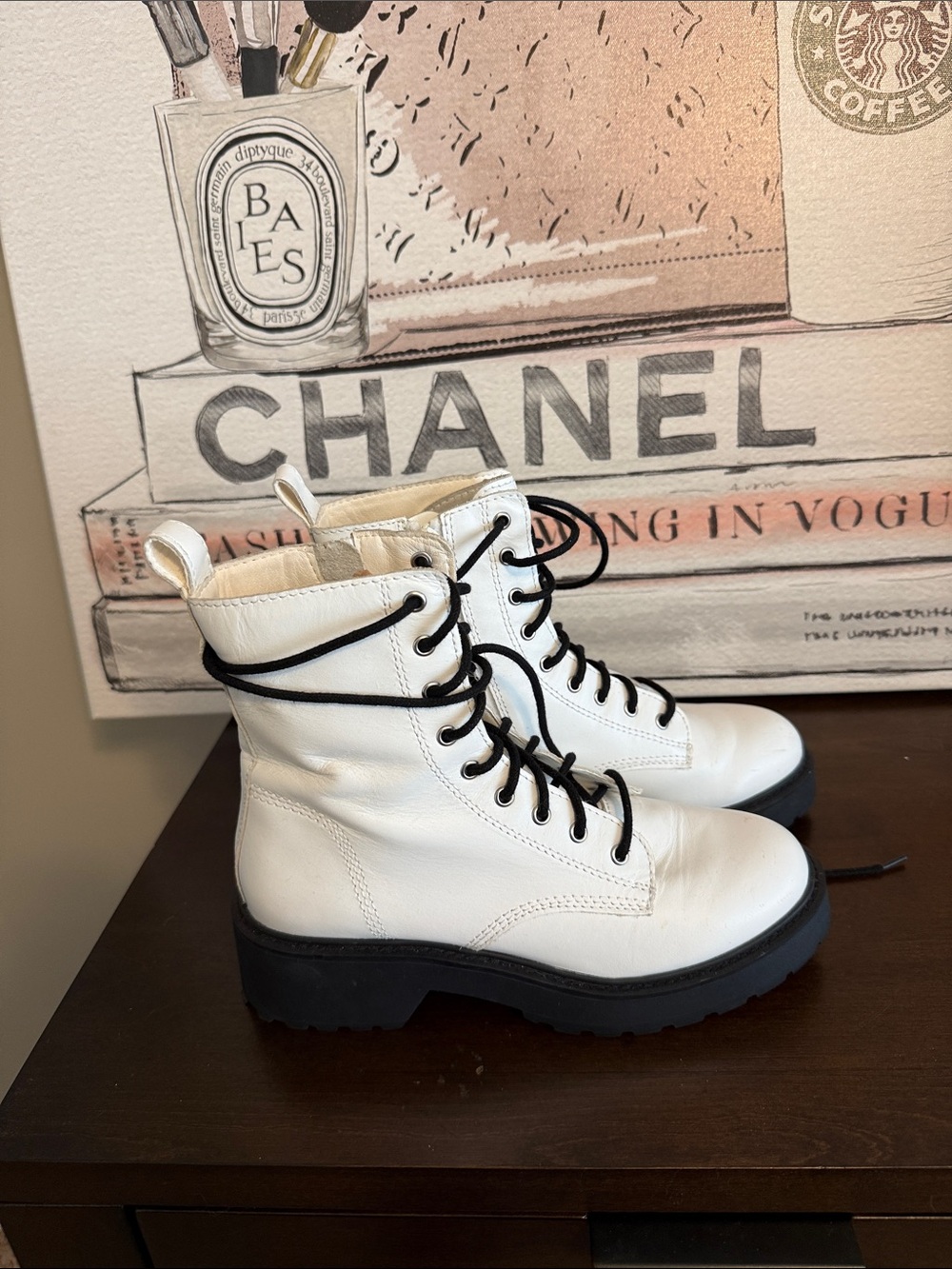 Steve Madden White Leather Lace-Up Combat Boots with Black Laces
